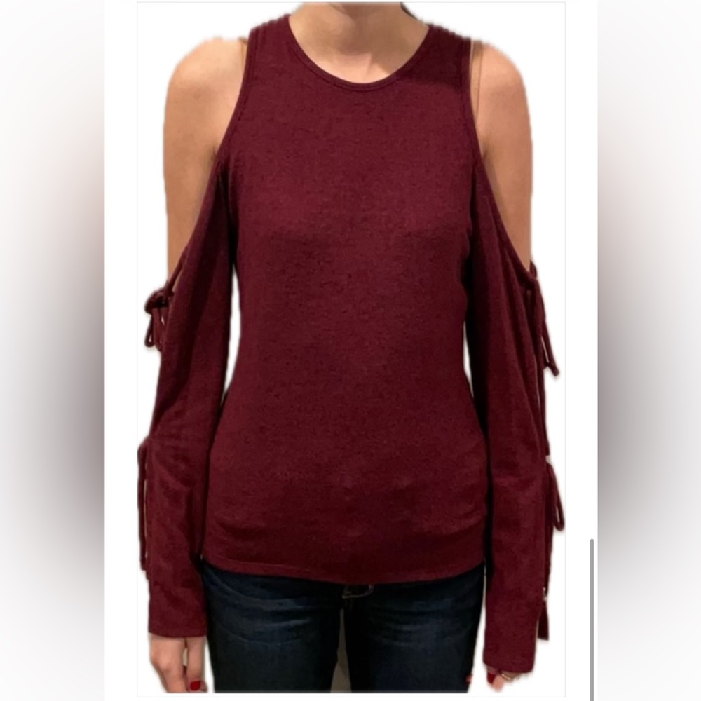 Heart & Hips Maroon tie sleeve sweater